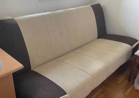 Sofa giveaway 