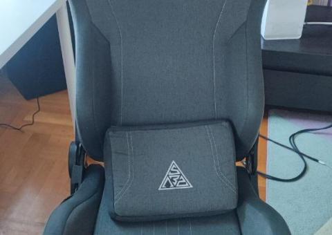 Gejmerska stolica Zelus M3 
