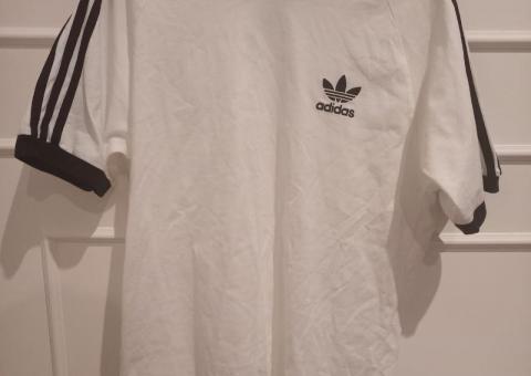 Adidas majica S veličina, nova! 