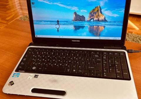 Toshiba laptop za posao! 