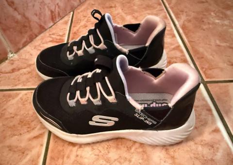 Кроссовки Skechers 