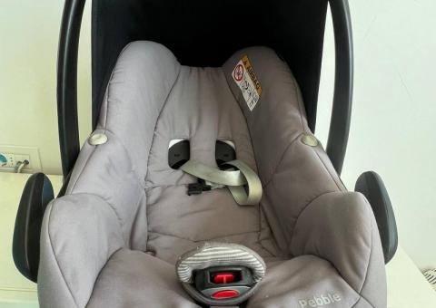 Maxi-Cosi car seat 