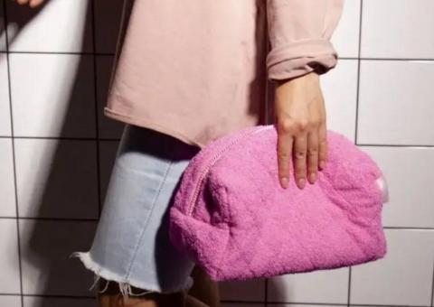 Cosmetic bag 