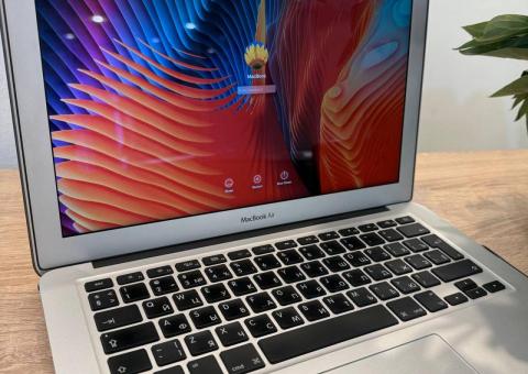 MacBook Air 13” 