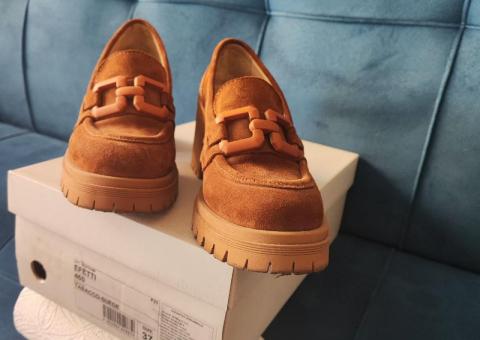 Women's shoes 