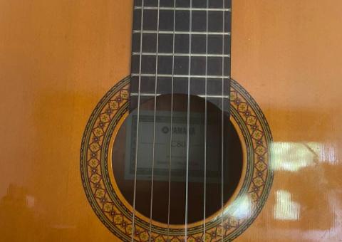 Yamaha C80 Guitar 
