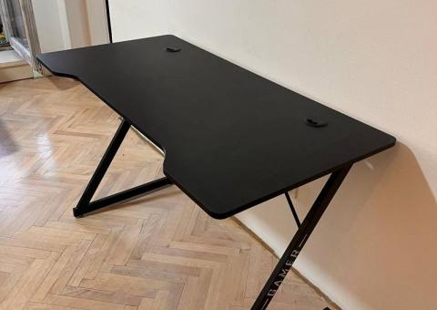 JYSK HALSTED table 