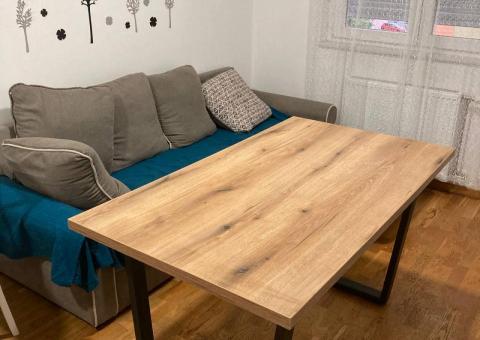 Selling a table 