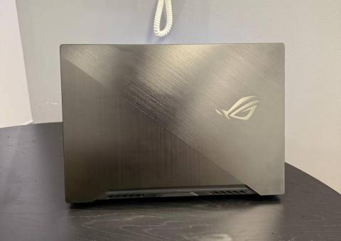 Prodajem laptop 