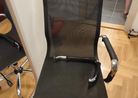 Kancelarijska stolica 