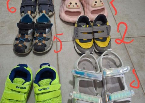 Children's shoes 
