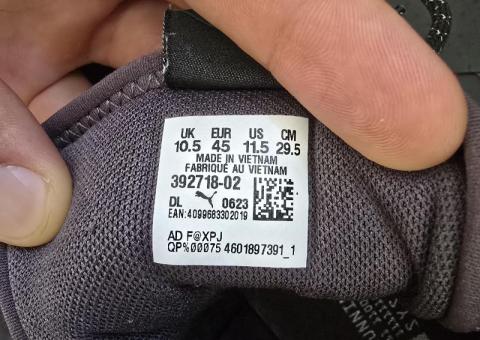 Puma sneakers 