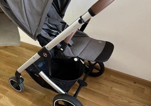 Продам коляску Cybex 