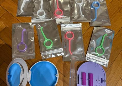 Aligner hooks and cases 