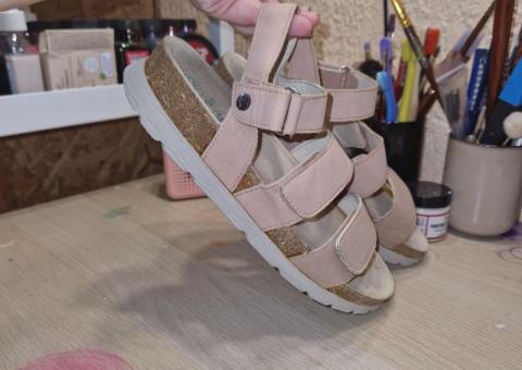 Orthopedic sandals 