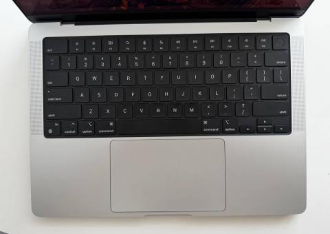 MacBook Pro M3 Pro 