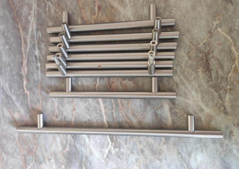Cabinet handles 