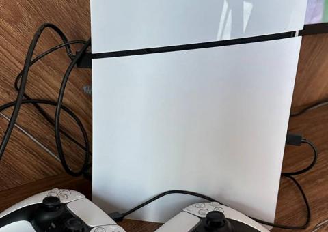 Keyboards, PS5 and GoPro 