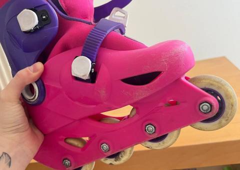 Roller skates and protection 