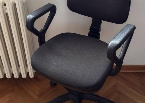 Stolovi za laptop 