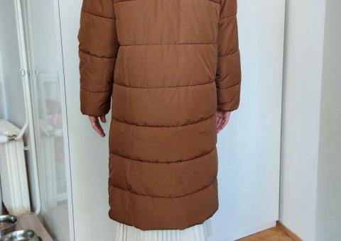 Women's clothing: skirts, jackets, vests 