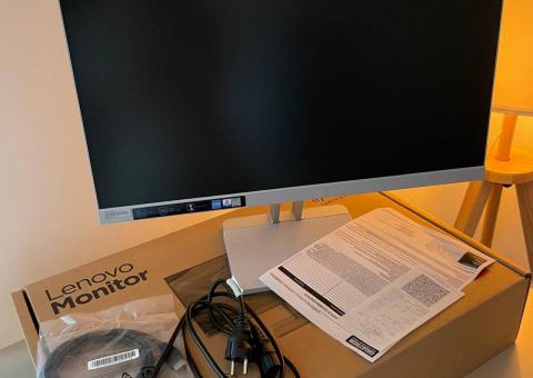 Lenovo Monitor 
