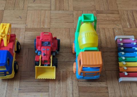 Plastic cars 