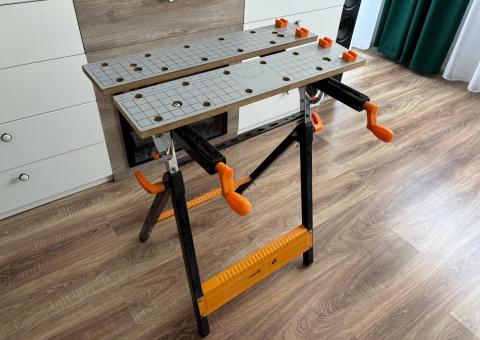 Folding carpentry table for sale 