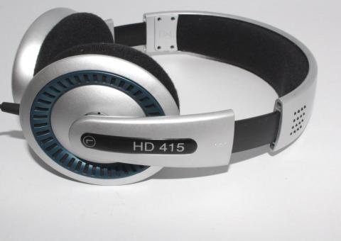 Sennheiser HD415 headphones 