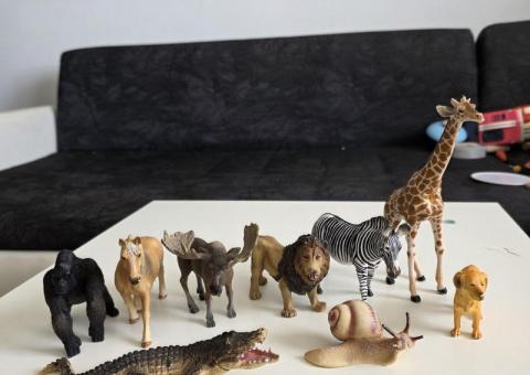 Animal toys 