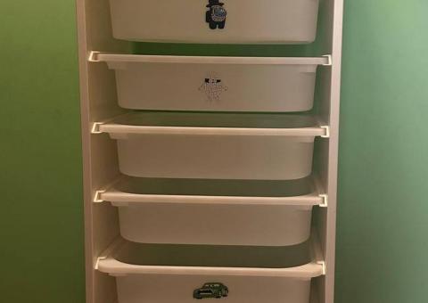 Selling TROFAST shelf 