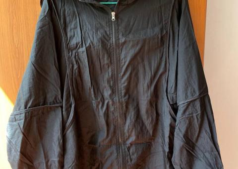 Light summer windbreaker 