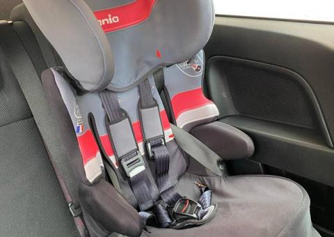 Child car seat 