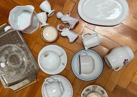 Selling dishes 