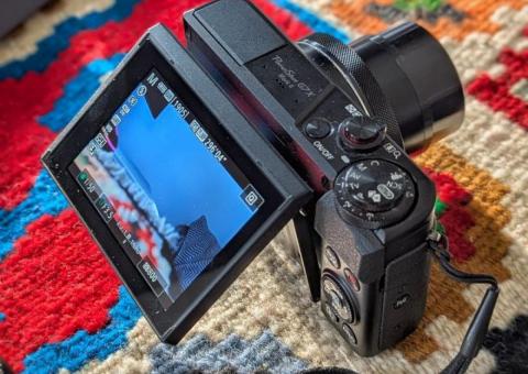 Canon G7 X Mark II 