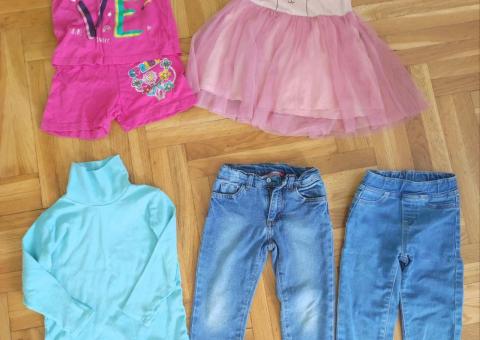 Girl's clothes package 