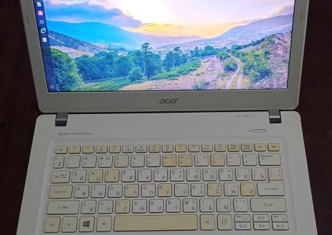 Prodajem Acer laptop 