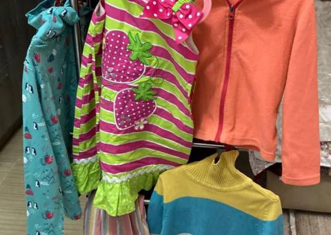 Girl's clothes 