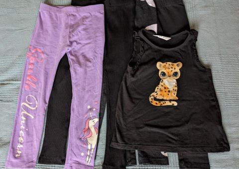 Leggings and T-shirt 