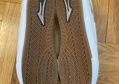 Lakai Owen vlk stone suede 