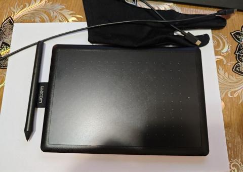 One by Wacom S 