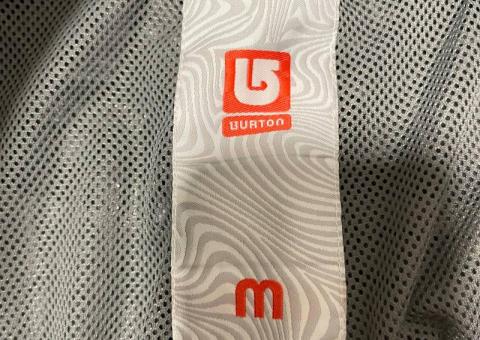Pantalone za snoubord i kozmetika 