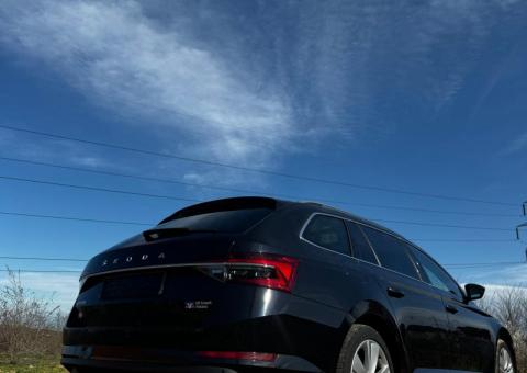 Skoda Superb Combi 2.0 TDI Premium 