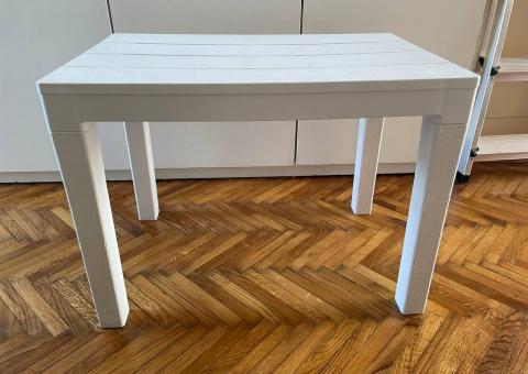 White terrace table 