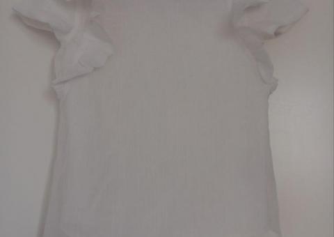 Summer clothes for a girl 