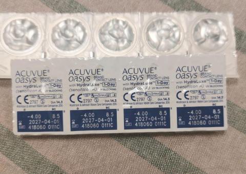 Acuvue Oasys Contact Lenses 