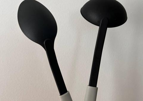 Cooking spoons and ladles 