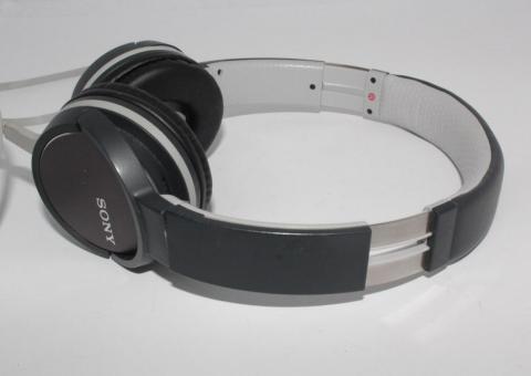 Prodajem Sony slušalice 