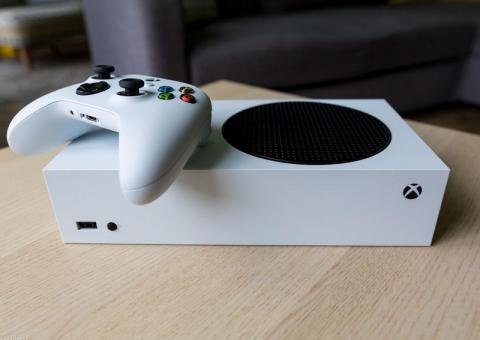 Prodajem Xbox Series S 