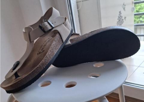 Women's sandals 